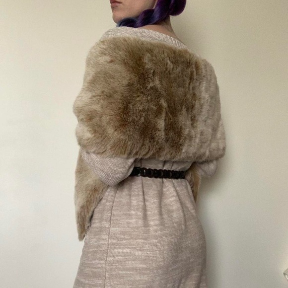 Banana Republic Faux Fur Wrap - Picture 1 of 4